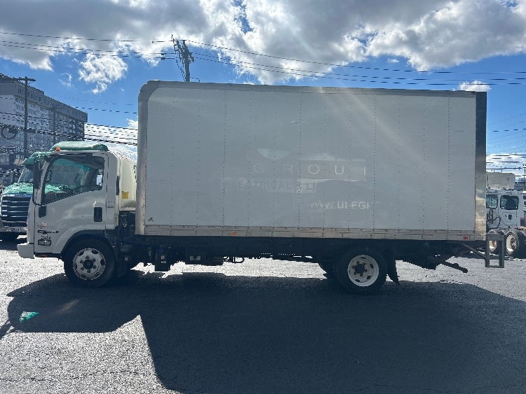 2021 Isuzu NQR in North Bergen, NJ — photo 4