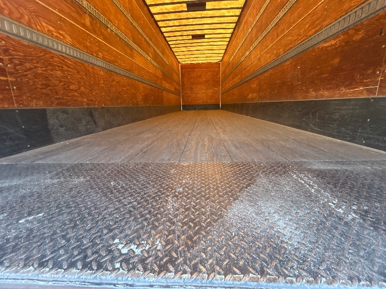 2016 Utility Trailer in Fontana, CA — photo 8
