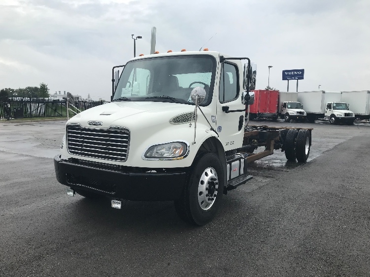 2016 Freightliner eM2 in Kansas City, MO — photo 3