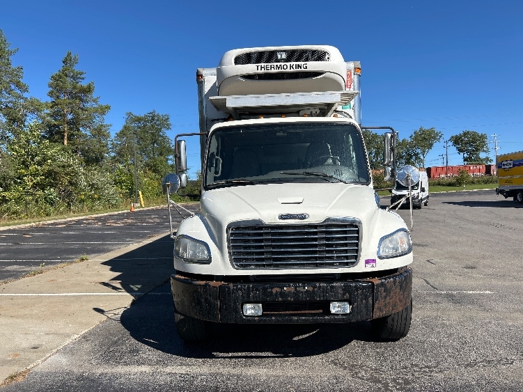 2016 Freightliner eM2 in Fredonia, NY — photo 2