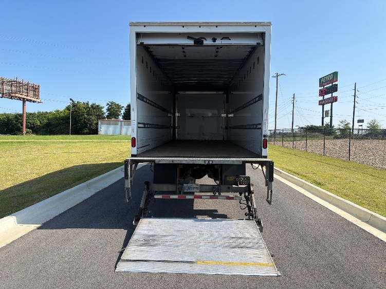 2023 Freightliner eM2 in Shreveport, LA — photo 8
