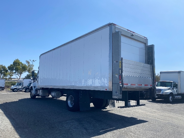 2017 Hino 338 in Torrance, CA — photo 6