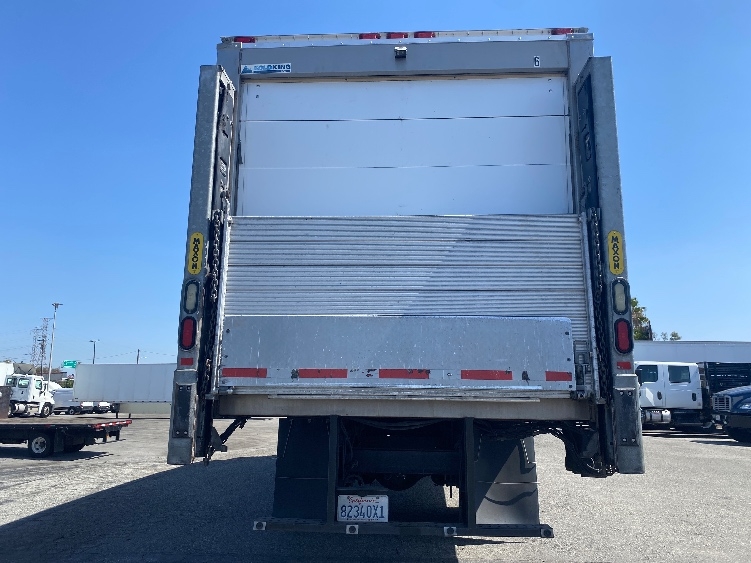 2017 Hino 338 in Torrance, CA — photo 7
