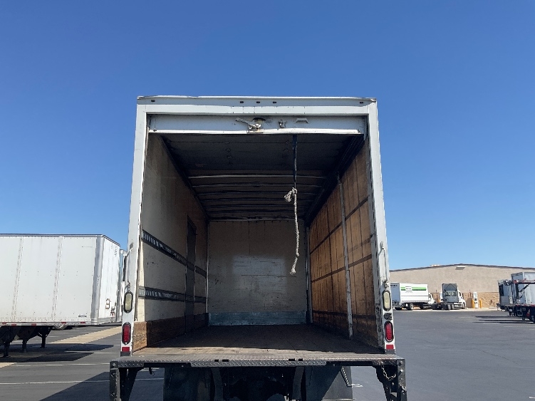 2017 Freightliner eM2 in Torrance, CA — photo 8