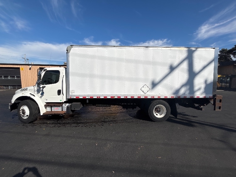 2017 Freightliner eM2 in Portland, OR — photo 4