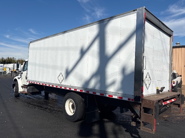 2017 Freightliner eM2 in Portland, OR — photo 6