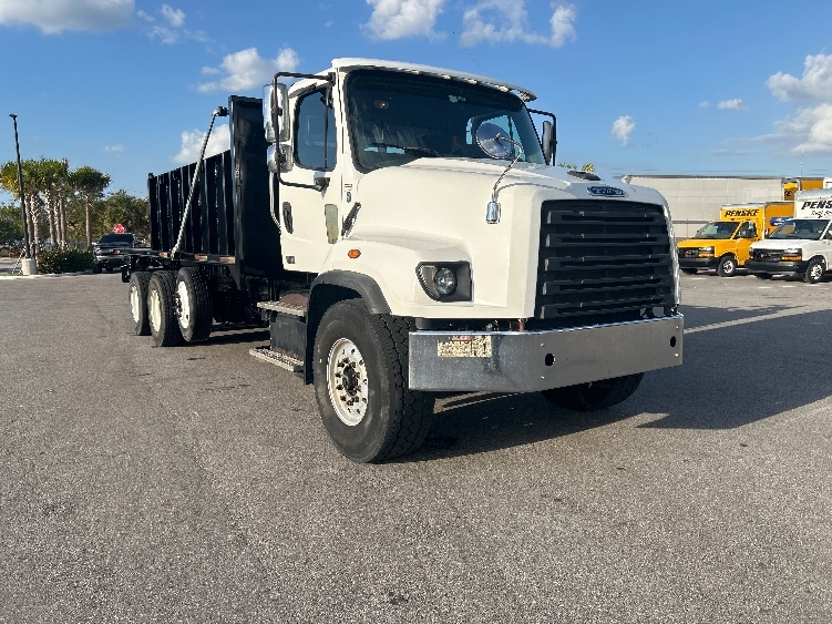 2017 Freightliner 114SD in Tampa, FL
