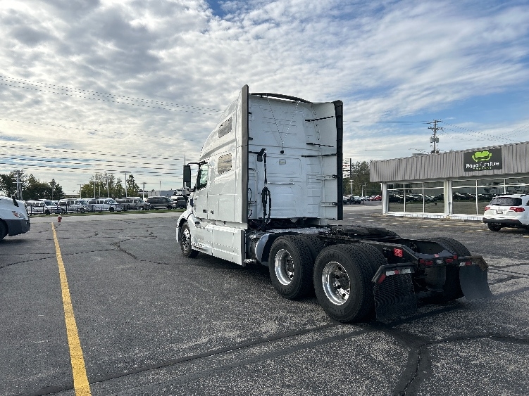 2023 Volvo VNL 760 in Piqua, OH — photo 5