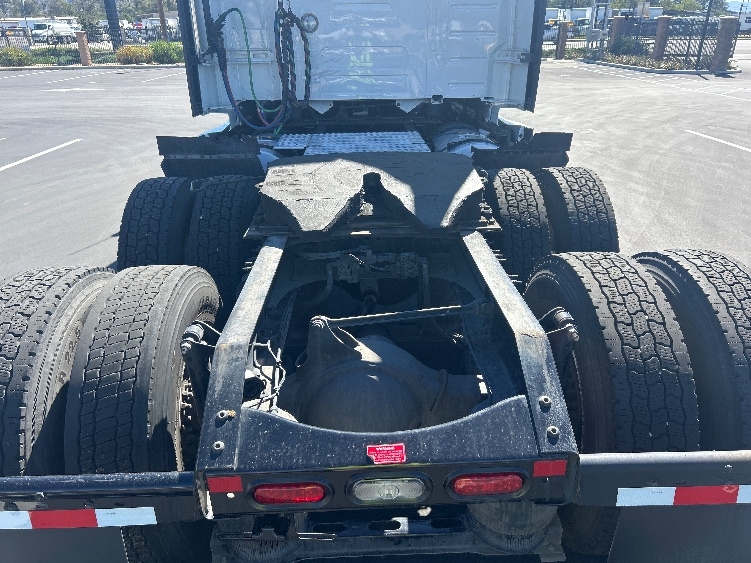 2023 Volvo VNL 760 in Fontana, CA — photo 6