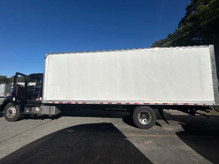 2023 Hino L6 in Braintree, MA — photo 4