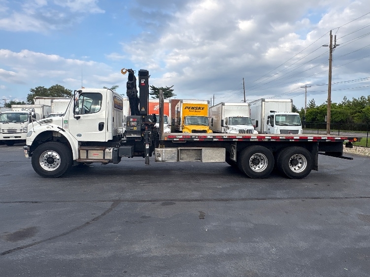 2018 Freightliner eM2 in West Babylon, NY — photo 4