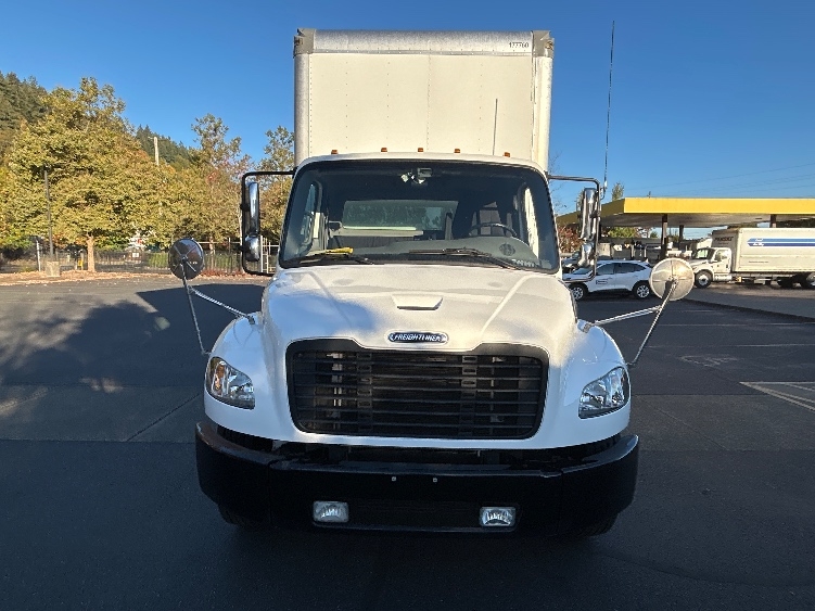 2023 Freightliner eM2 in Portland, OR — photo 2