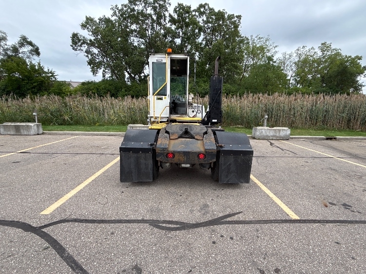 2022 Autocar in Warren, MI — photo 6