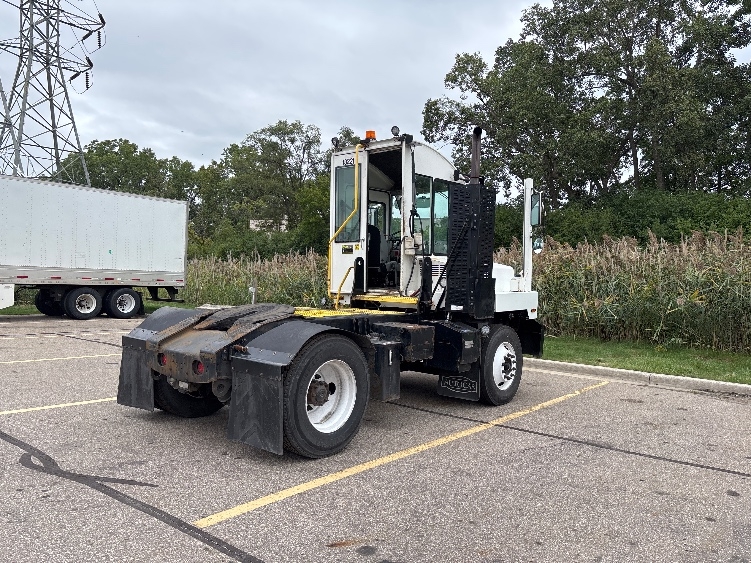 2022 Autocar in Warren, MI — photo 7