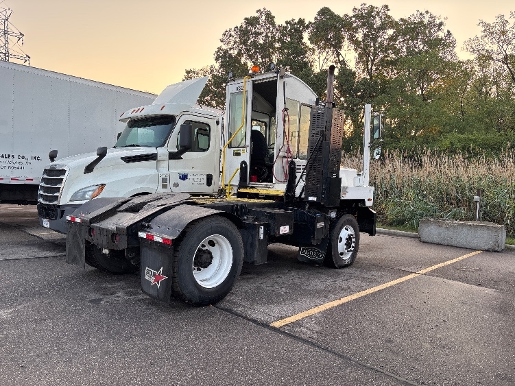 2022 Autocar in Warren, MI — photo 7