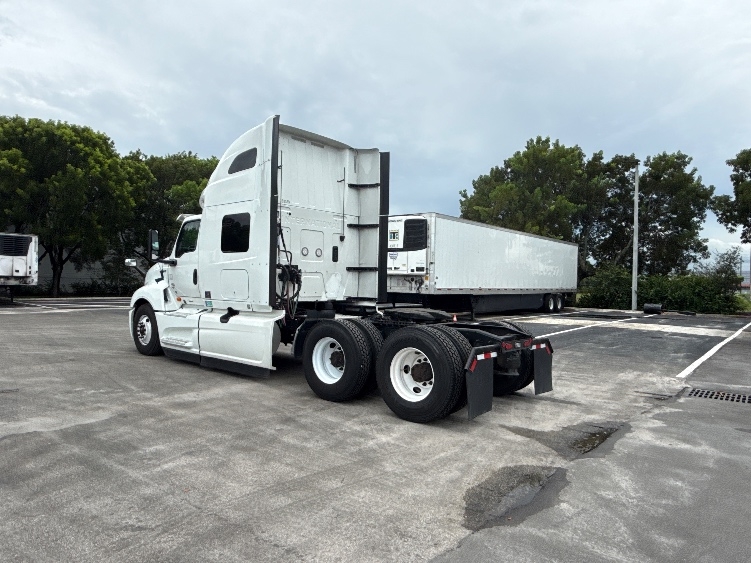 2024 International LT in Medley, FL — photo 5