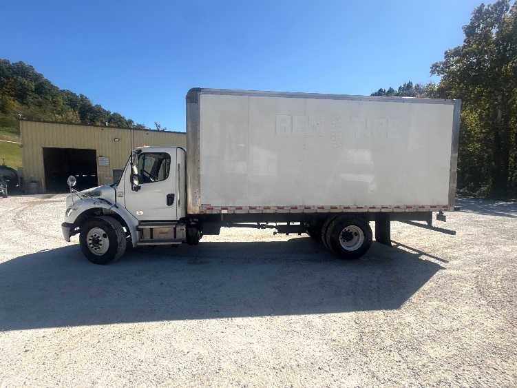 2023 Freightliner eM2 in Huntington, WV — photo 4