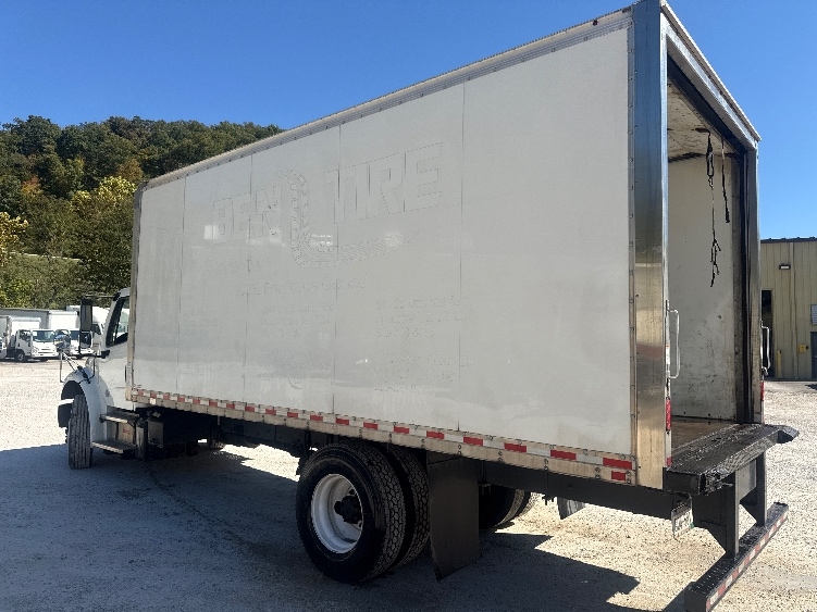 2023 Freightliner eM2 in Huntington, WV — photo 6
