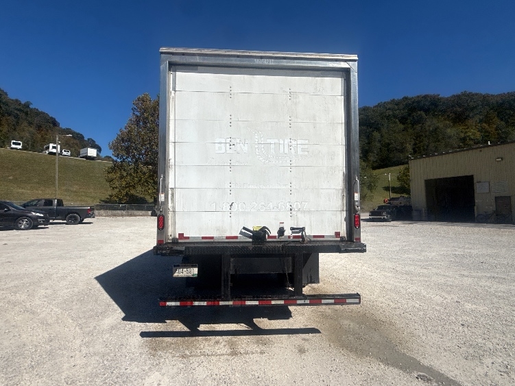 2023 Freightliner eM2 in Huntington, WV — photo 7