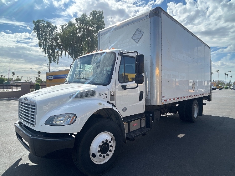 2018 Freightliner eM2 in Phoenix, AZ — photo 3