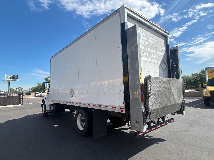 2018 Freightliner eM2 in Phoenix, AZ — photo 6