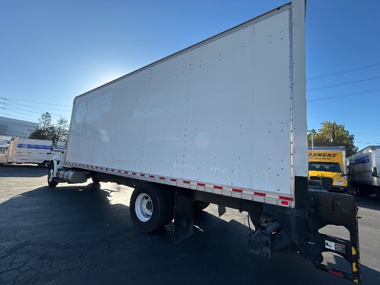 2018 International 4300 in West Sacramento, CA — photo 6