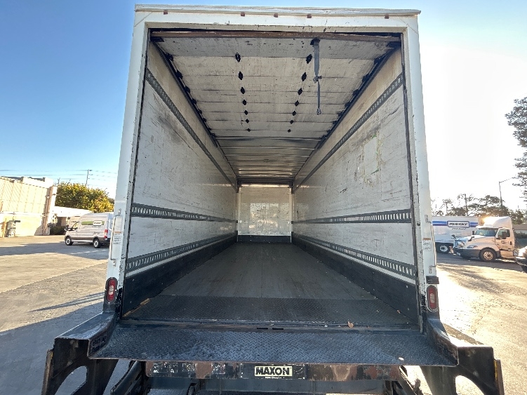 2018 International 4300 in West Sacramento, CA — photo 8