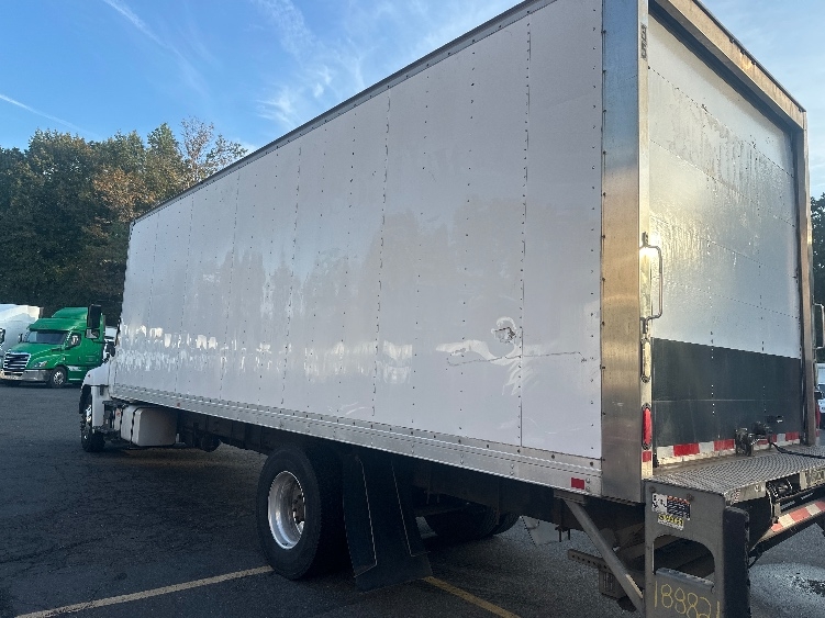 2017 Hino 268 in Dayton, NJ — photo 6