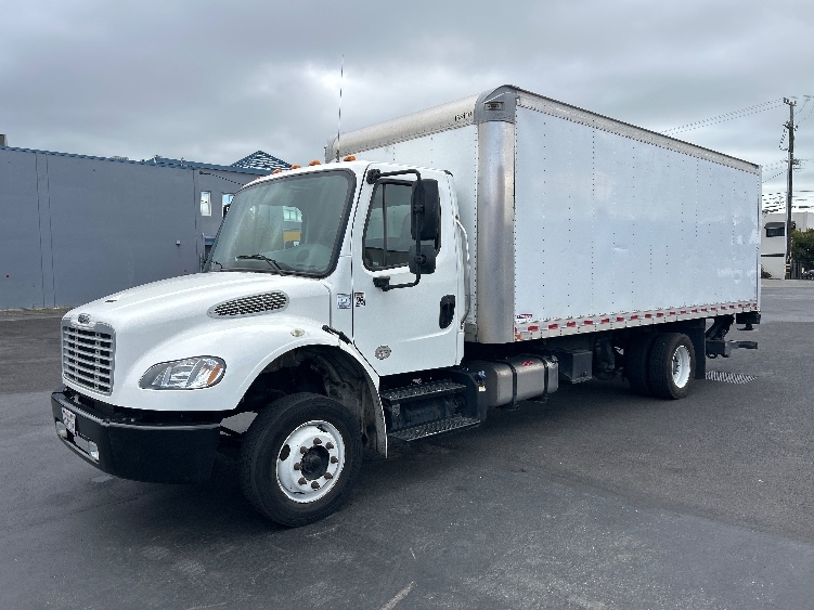 2017 Freightliner eM2 in West Sacramento, CA — photo 3