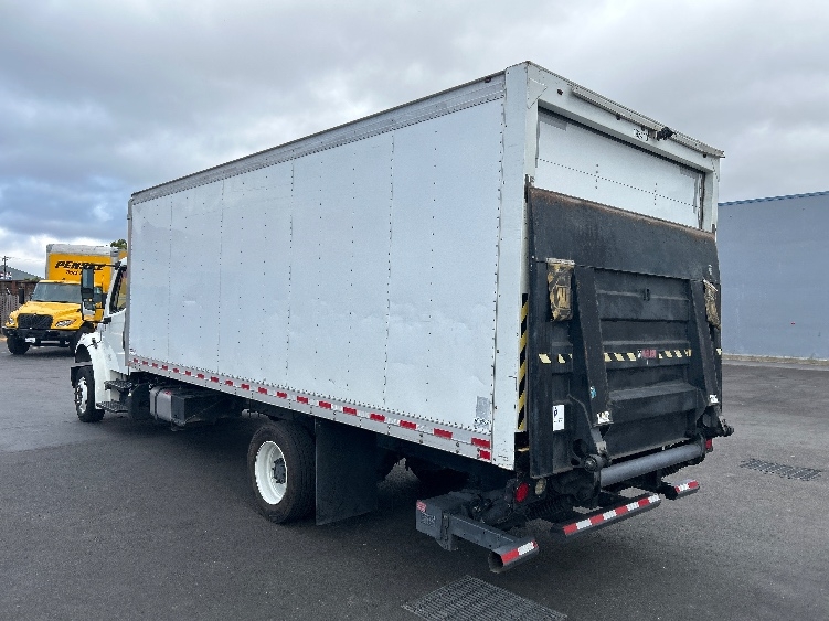 2017 Freightliner eM2 in West Sacramento, CA — photo 6