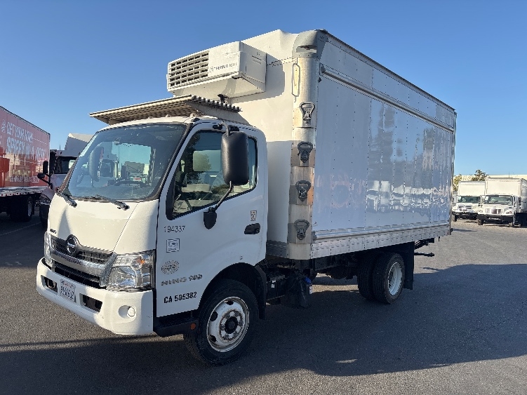 2018 Hino 195 in West Sacramento, CA — photo 3