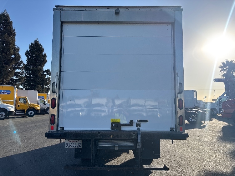 2018 Hino 195 in West Sacramento, CA — photo 7