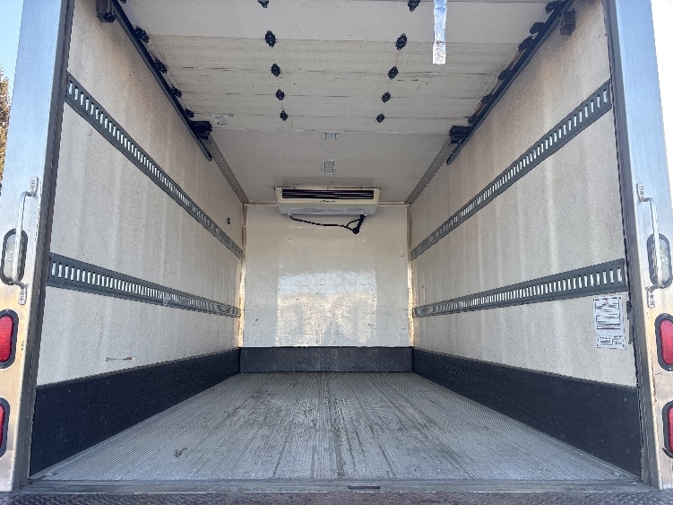 2018 Hino 195 in West Sacramento, CA — photo 8
