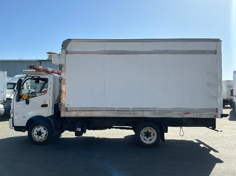 2018 Hino 195 in West Sacramento, CA — photo 4