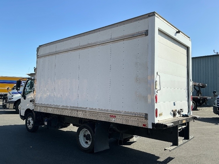 2018 Hino 195 in West Sacramento, CA — photo 6