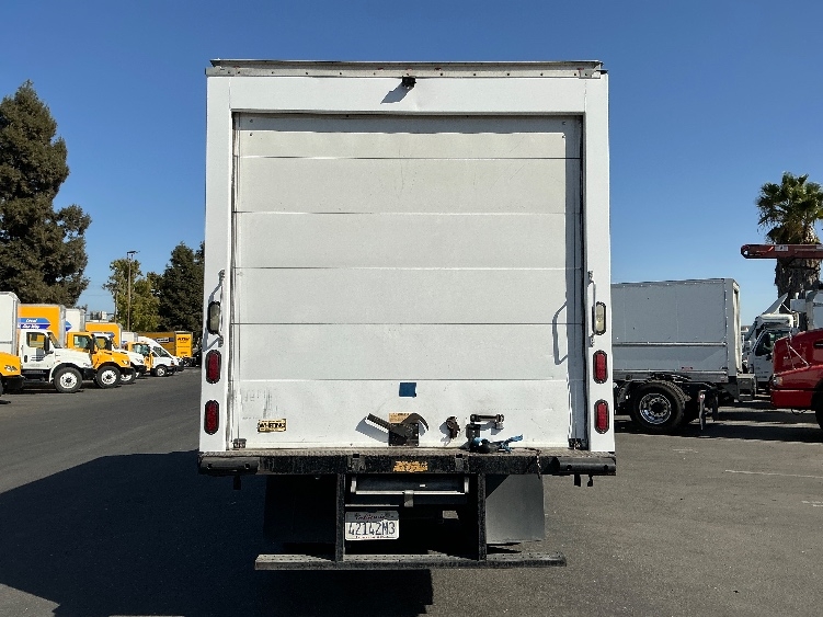 2018 Hino 195 in West Sacramento, CA — photo 7