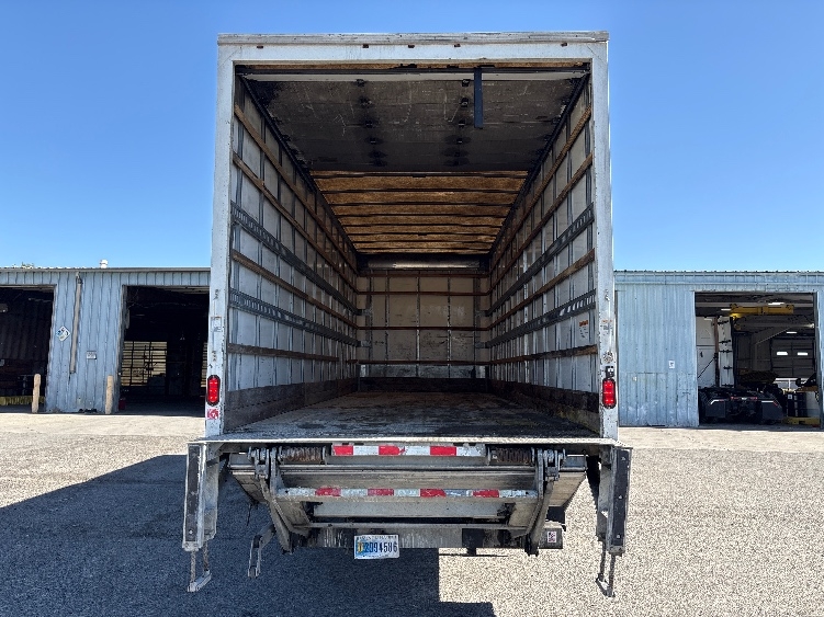 2018 Hino 268 in West Sacramento, CA — photo 8
