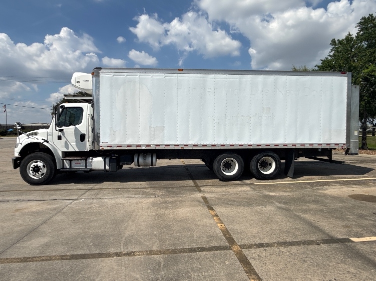 2019 Freightliner eM2 in Houston, TX — photo 4