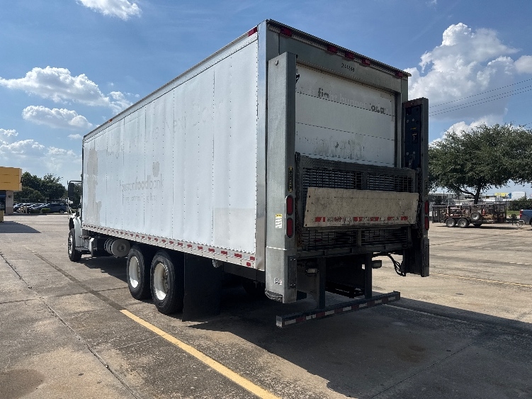 2019 Freightliner eM2 in Houston, TX — photo 6