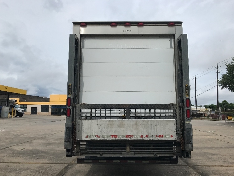 2019 Freightliner eM2 in Houston, TX — photo 7