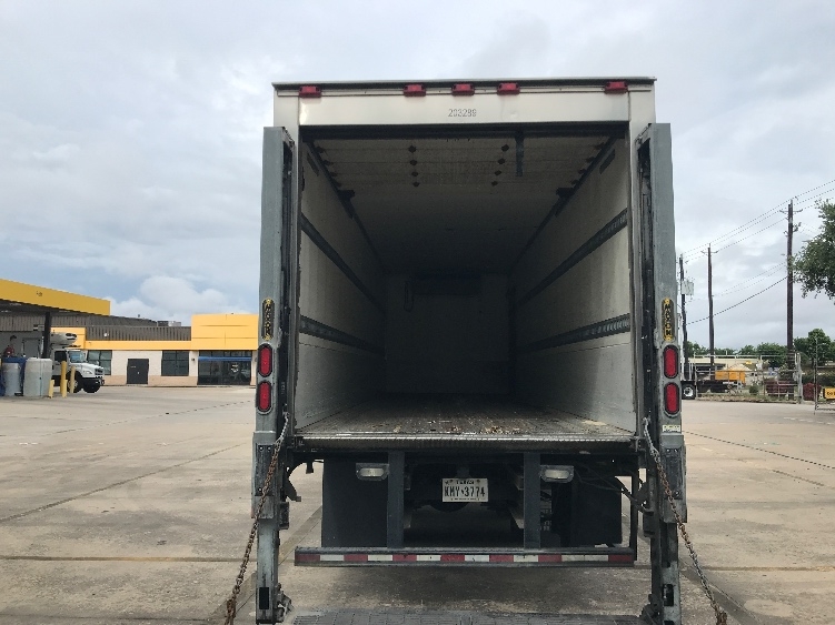 2019 Freightliner eM2 in Houston, TX — photo 8