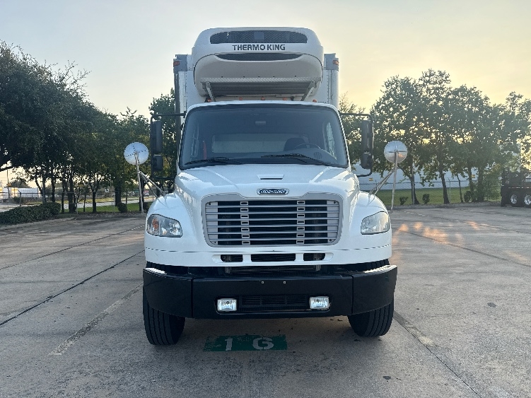 2019 Freightliner eM2 in Houston, TX — photo 2
