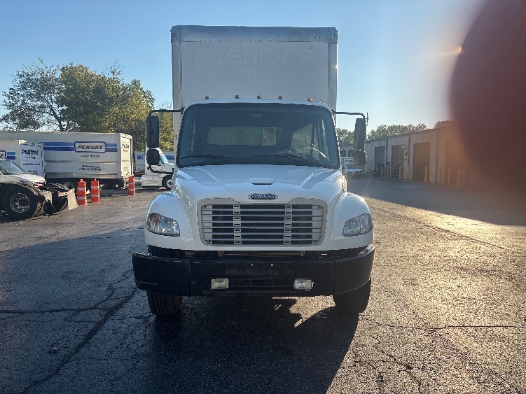 2018 Freightliner eM2 in Concord, NC — photo 2