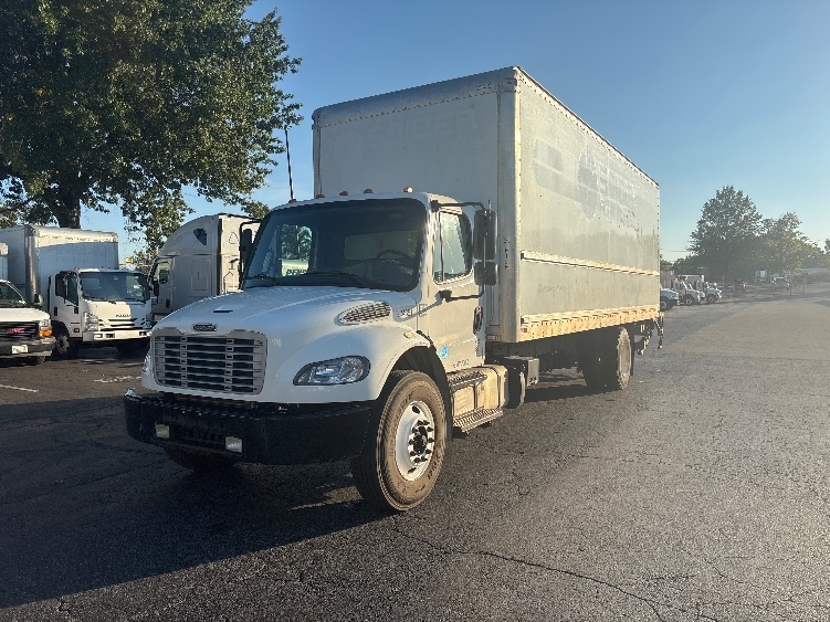 2018 Freightliner eM2 in Concord, NC — photo 3