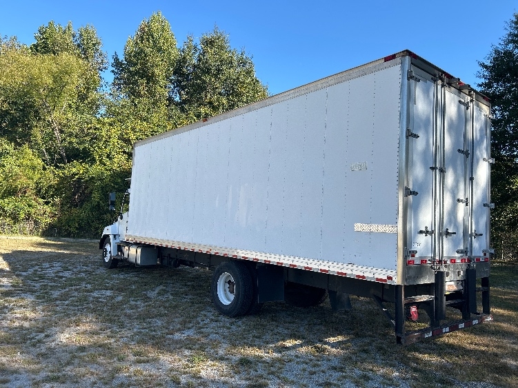 2019 Hino 268 in Villa Rica, GA — photo 6