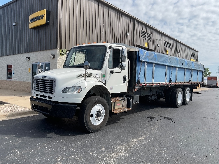 2020 Freightliner eM2 in Neenah, WI — photo 3
