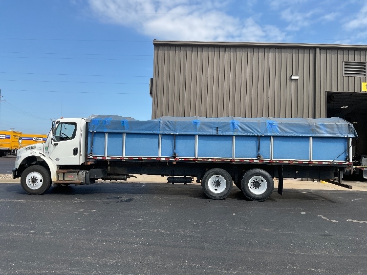 2020 Freightliner eM2 in Neenah, WI — photo 4