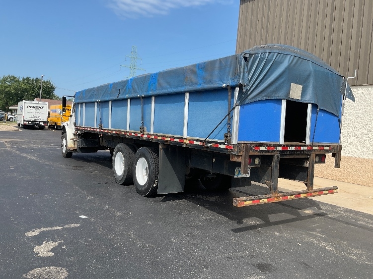 2020 Freightliner eM2 in Neenah, WI — photo 6