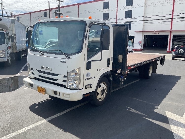 2018 Isuzu NQR in La Mirada, CA — photo 3