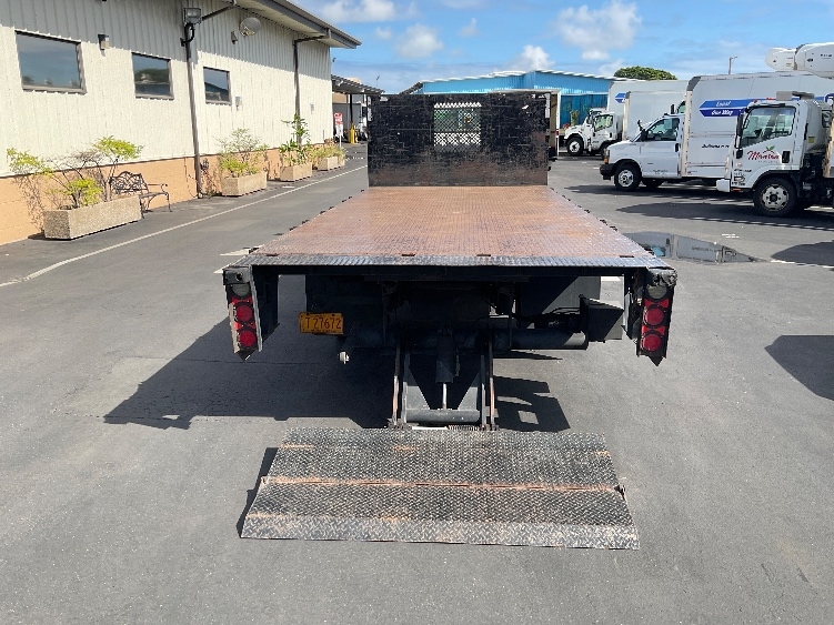 2018 Isuzu NQR in La Mirada, CA — photo 8